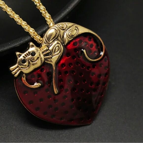 Red Crystal Heart Cat Kitten Pendant Chain Necklace NWOT - Picture 2 of 3